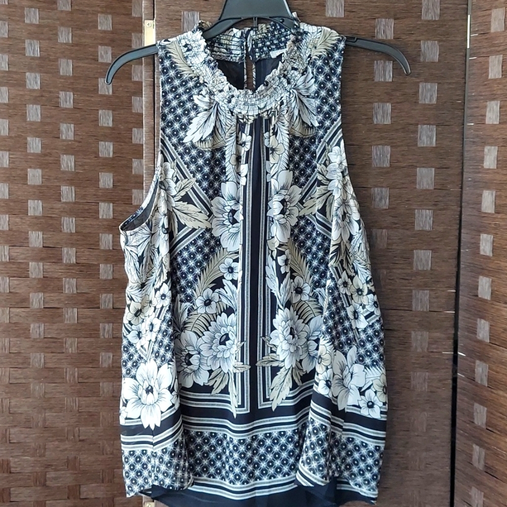 Daniel Rainn High Neck Sleeveless Top